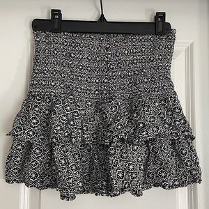 Ruffled mini skirt!